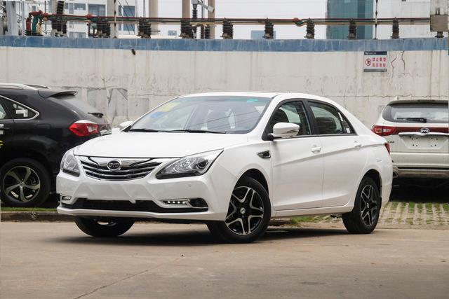 比亚迪G5 2015